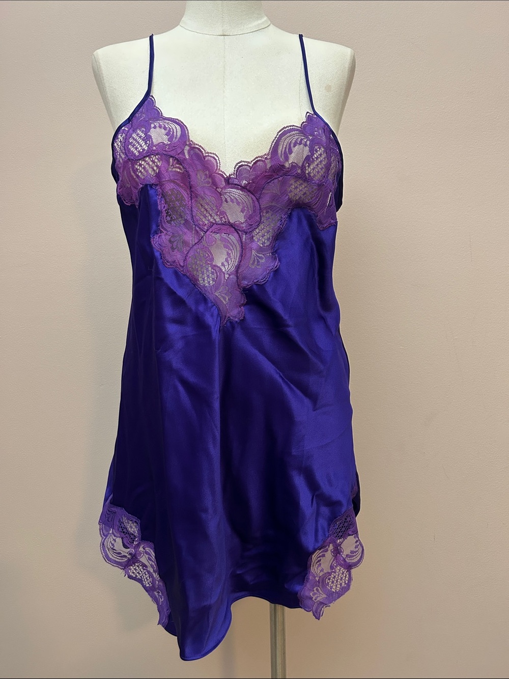 VTG gold label Victoria's Secret Deep Purple Satin Lace Mini Chemise robe set L